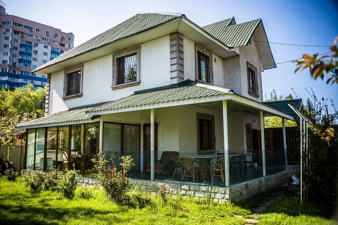 "European" Backpackers Hostel In Αλμάτι Εξωτερικό φωτογραφία