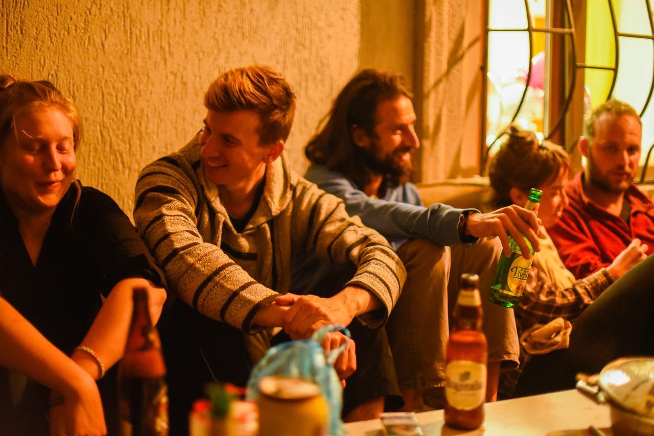 "European" Backpackers Hostel In Αλμάτι Εξωτερικό φωτογραφία