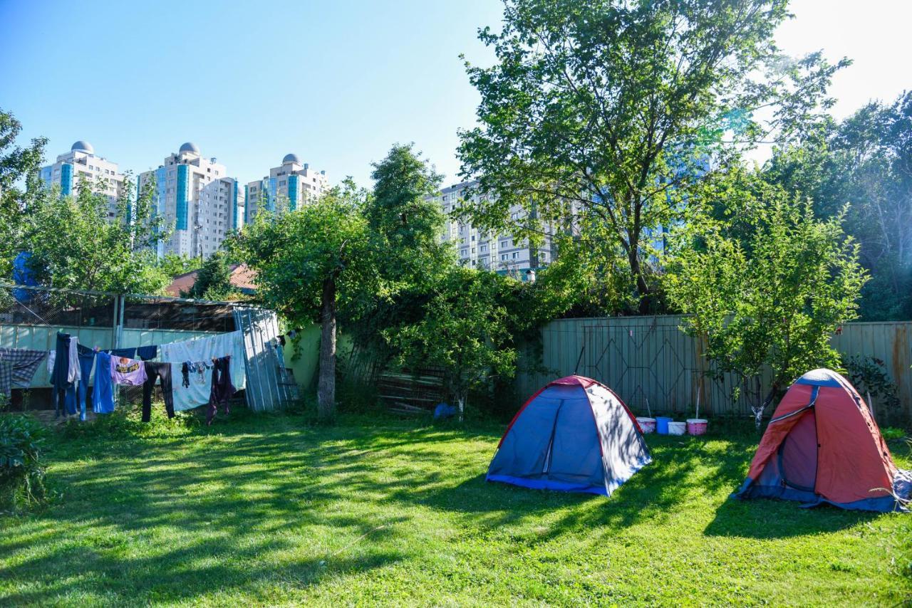 "European" Backpackers Hostel In Αλμάτι Εξωτερικό φωτογραφία