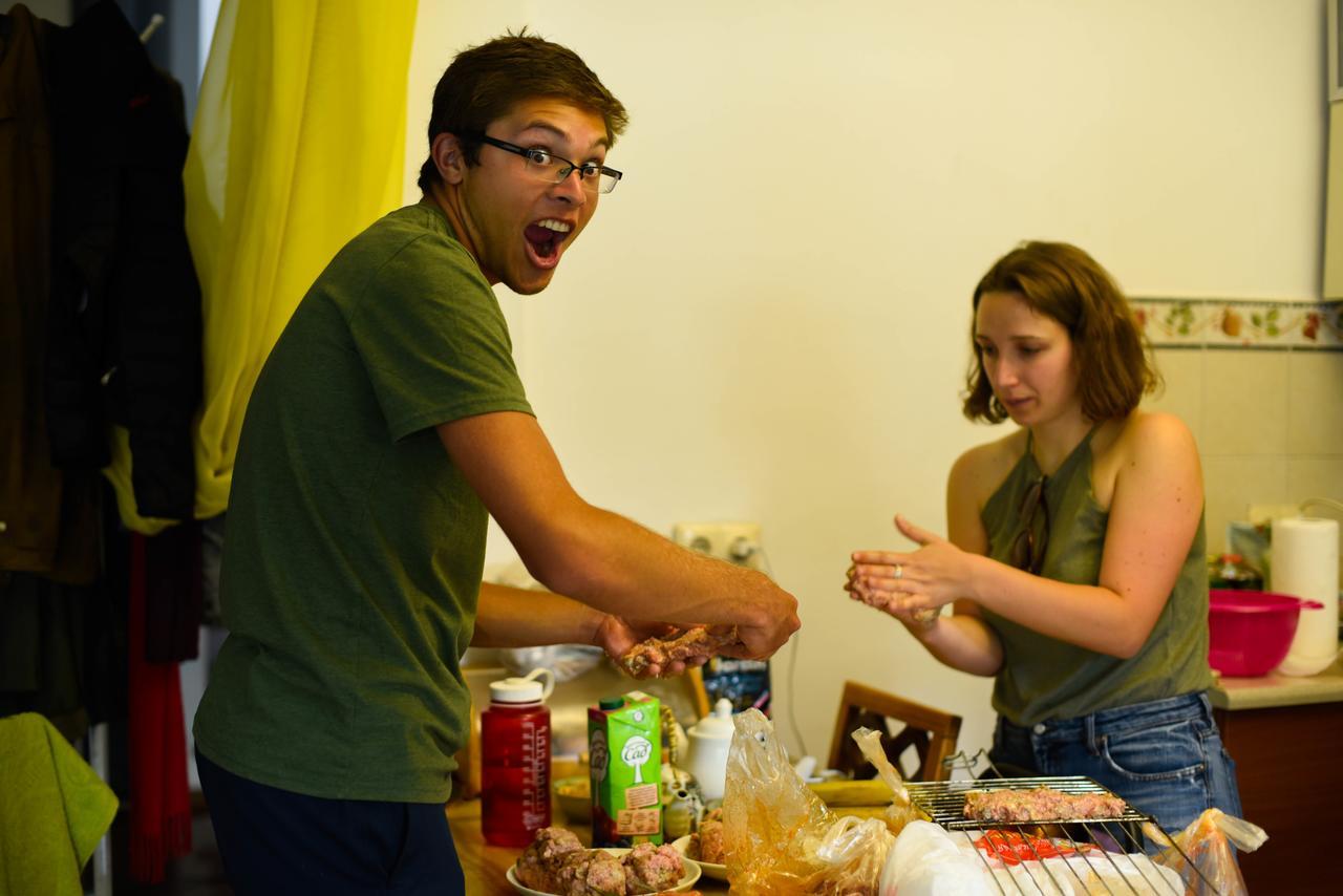 "European" Backpackers Hostel In Αλμάτι Εξωτερικό φωτογραφία